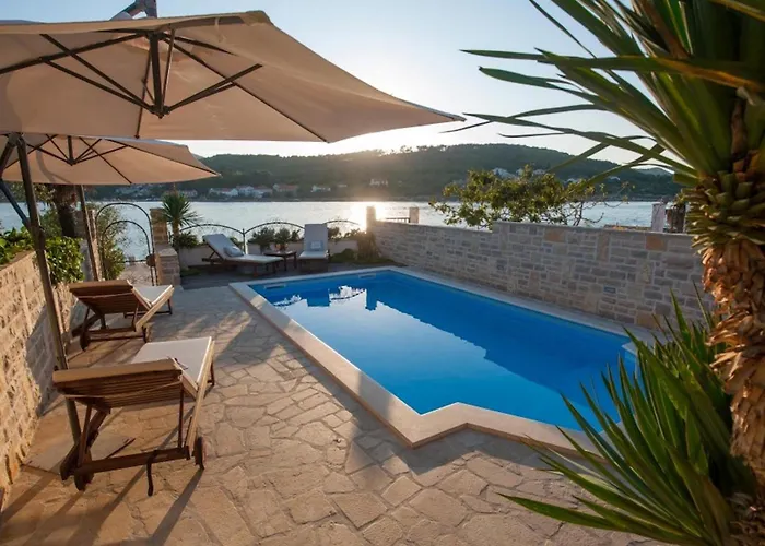 Nyaraló Antisin Zára